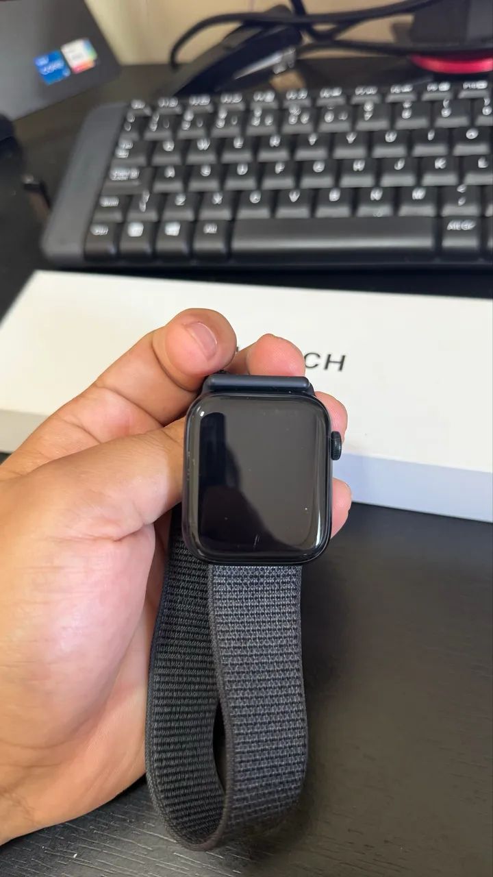 Vendo Apple Watch SE 2, 2ª geração - Garantia Apple - 3 meses de uso - Foto 5