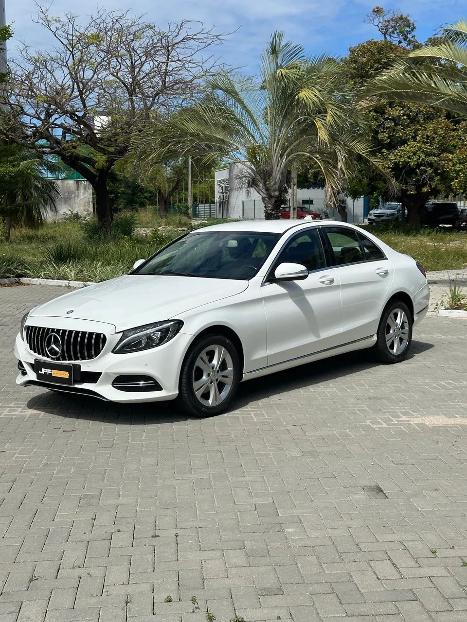 Mercedes-Benz C-180 2015