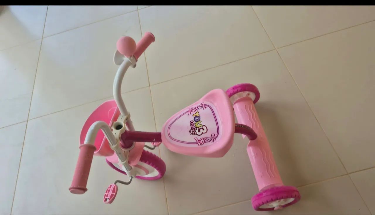 Triciclo infantil feminina 