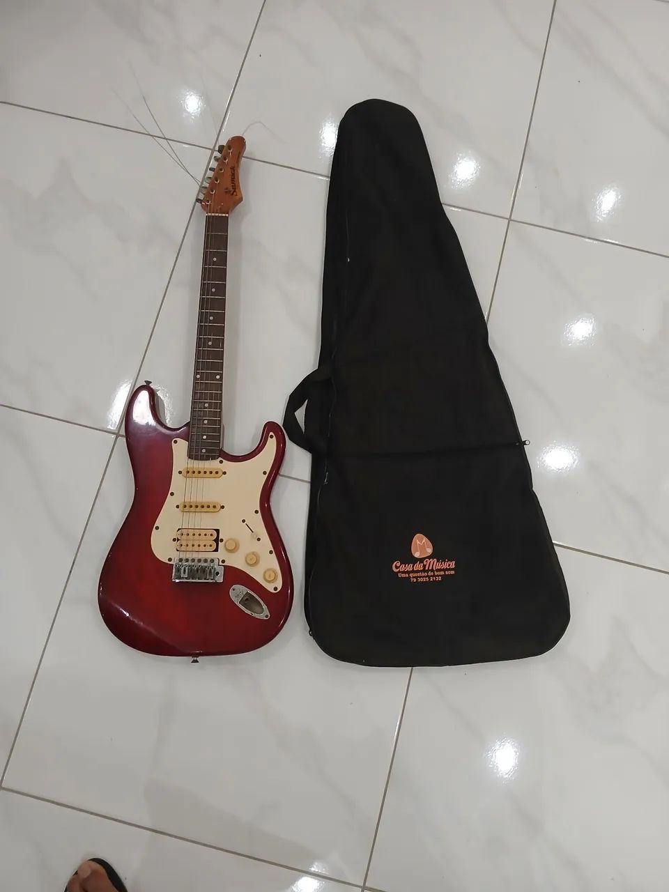 Guitarra Samik