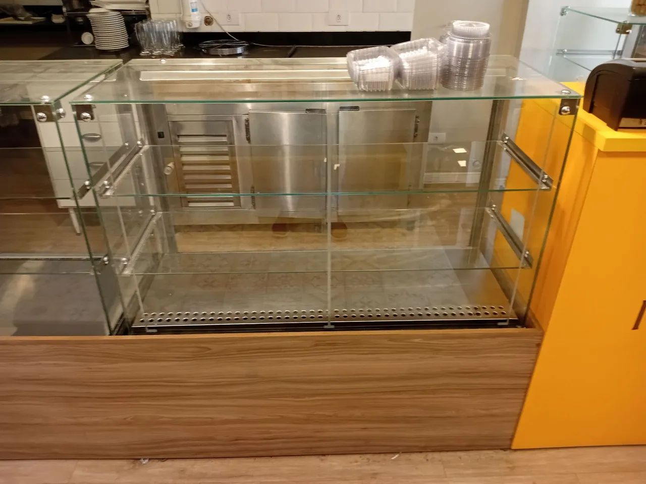 Balcão quente vidro