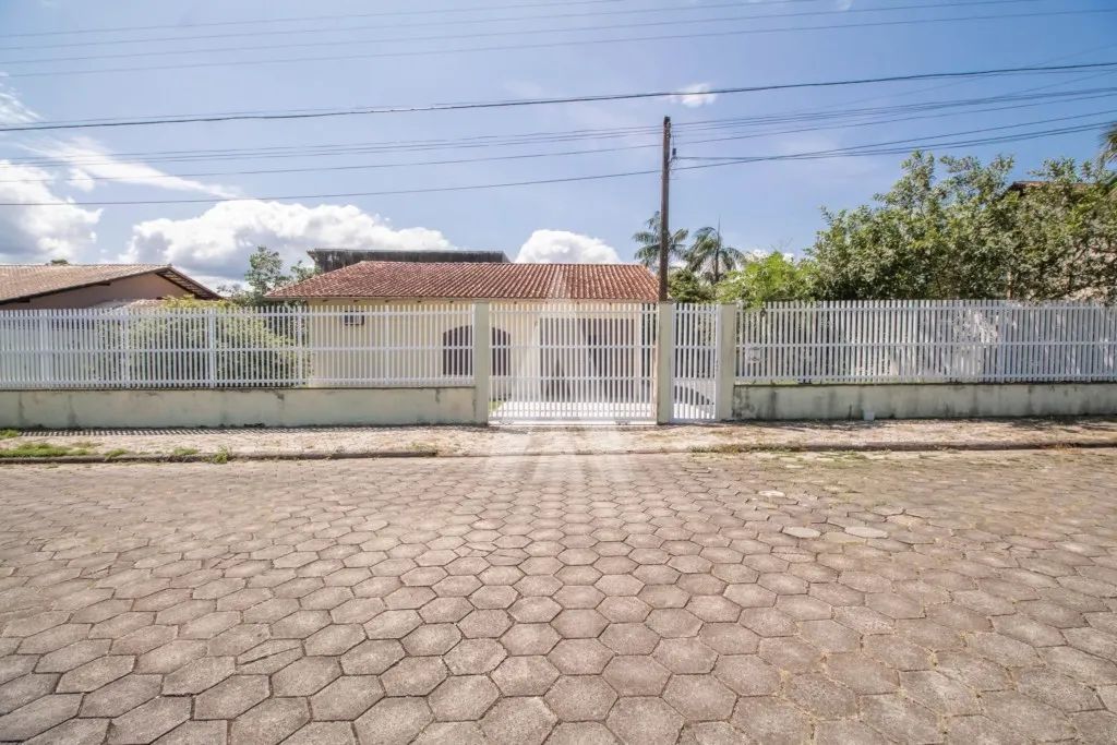 Casa com 03 quartos no bairro Guanabara. - Foto 2