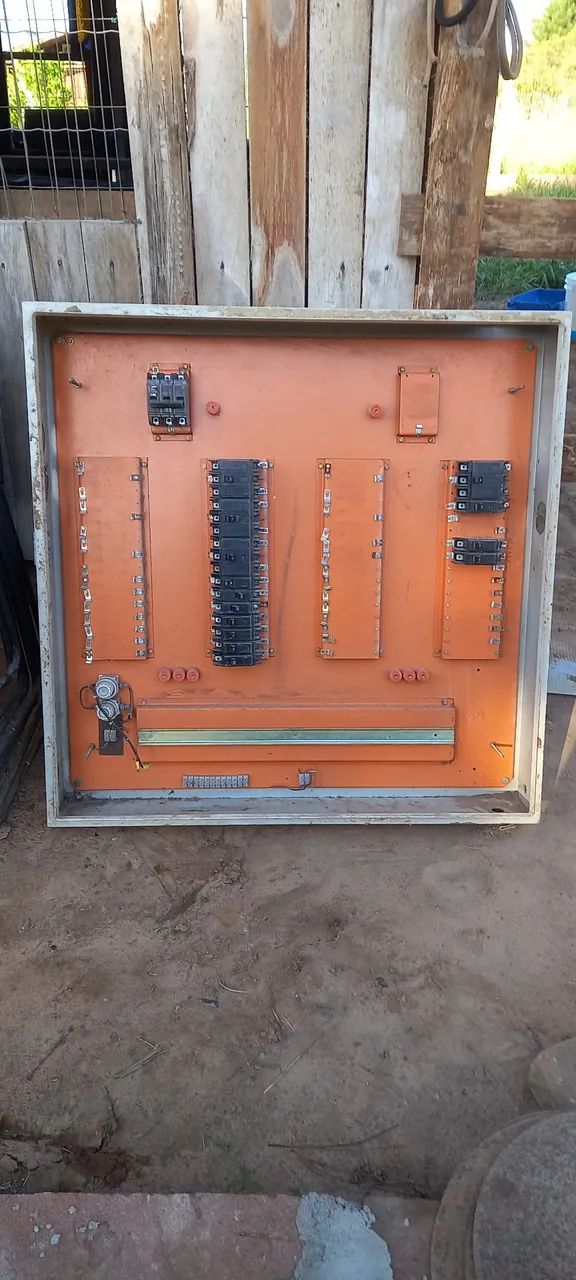 Quadro comando 415986939792599040