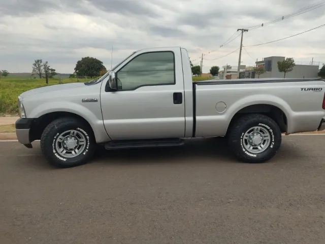 Ford F-250 F-250 XLT 3.9 4x2 Diesel TB 2008