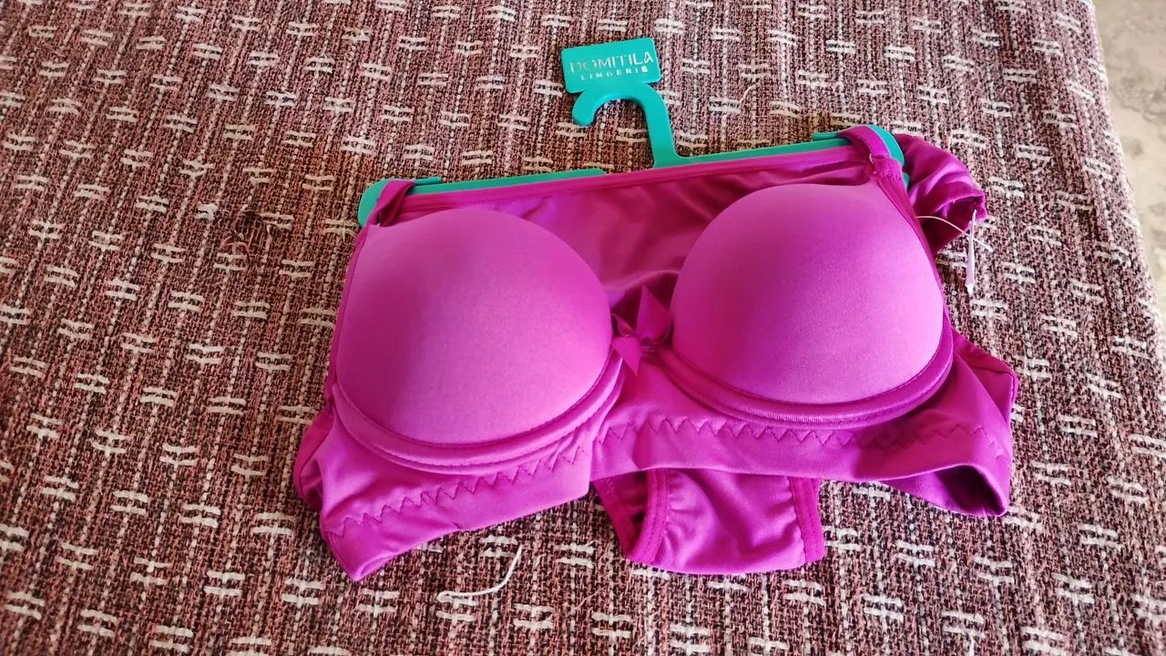 Conjunto de calcinha com sutiã