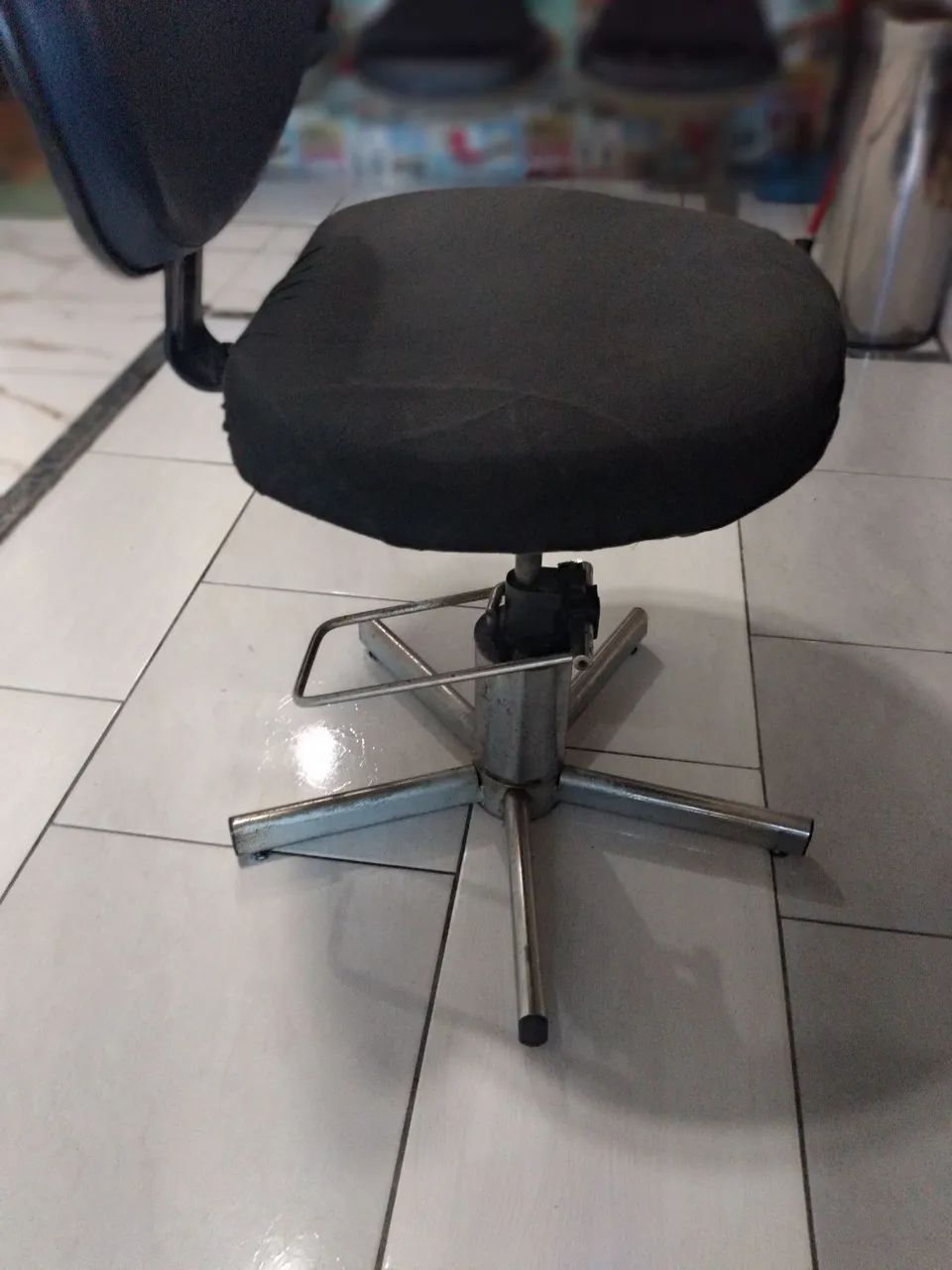 Cadeira de barbeiro  - Foto 2