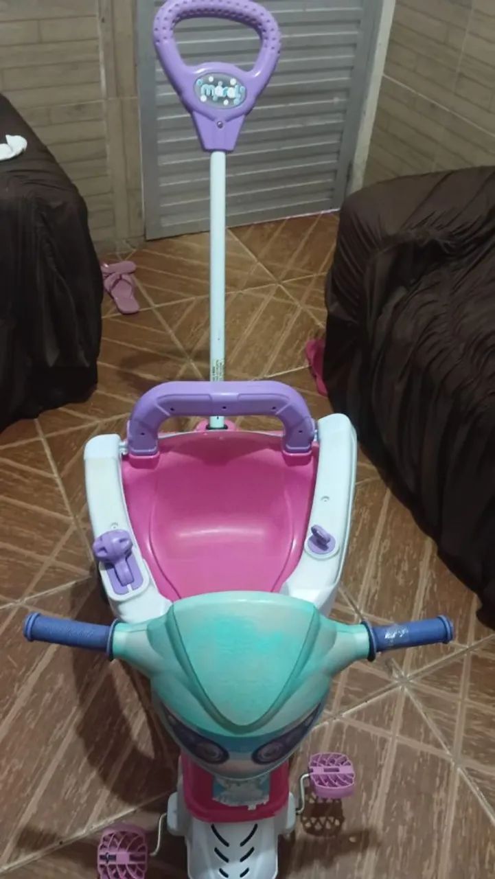 Carrinho de passeio menina maral