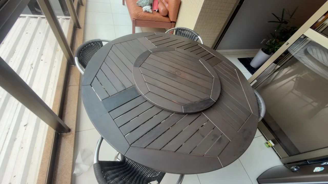 Mesa de Varanda com 4 cadeiras  - Foto 4