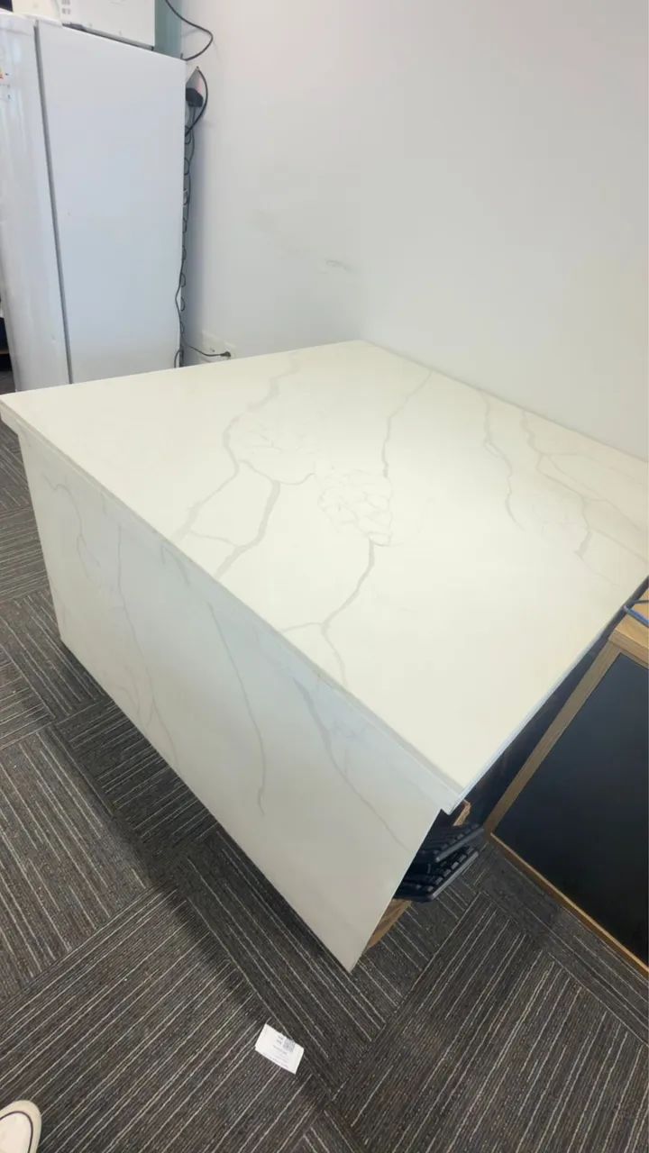 Mesa de jantar de Mármore Calacata maciça nova - Foto 3