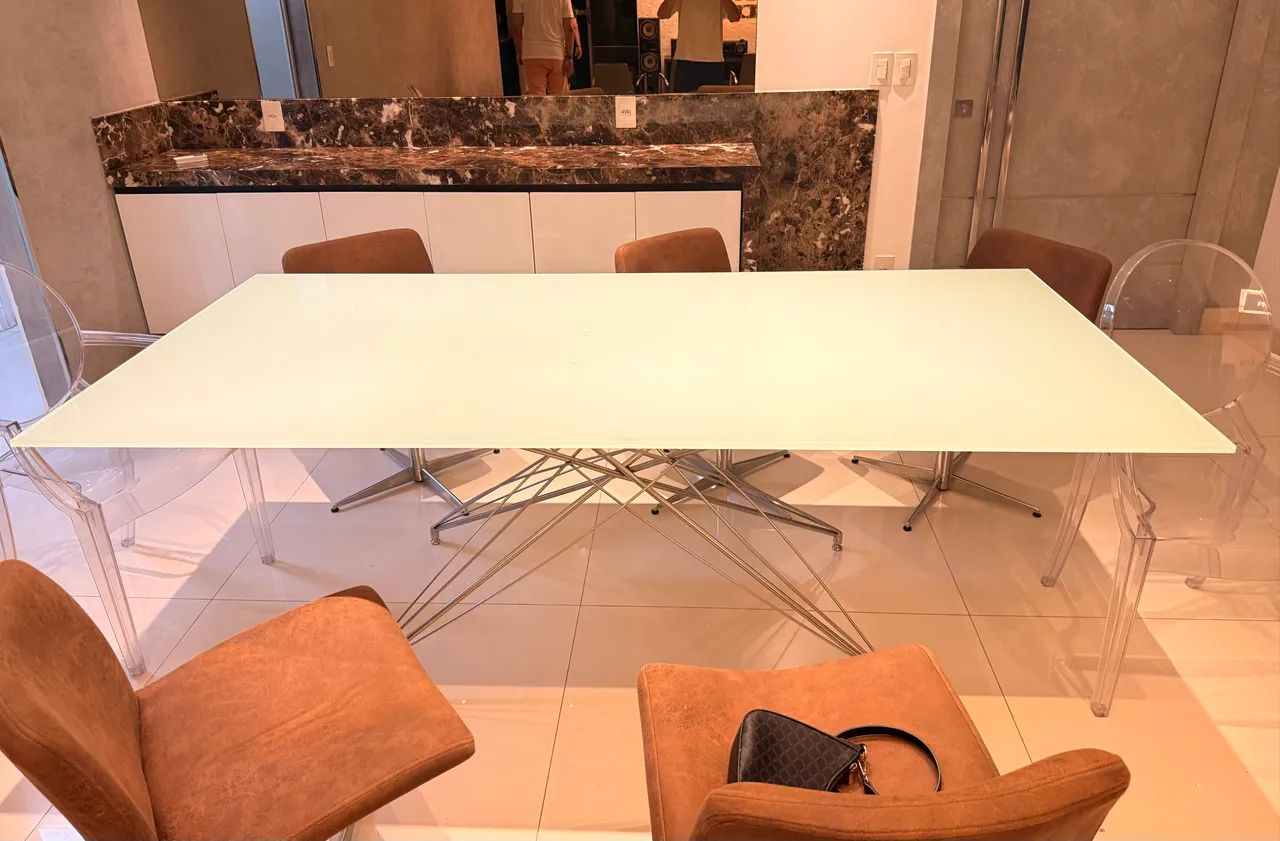 Mesa de Jantar Design Moderno - Tampo de Vidro e Base em Aço/Inox - Foto 2