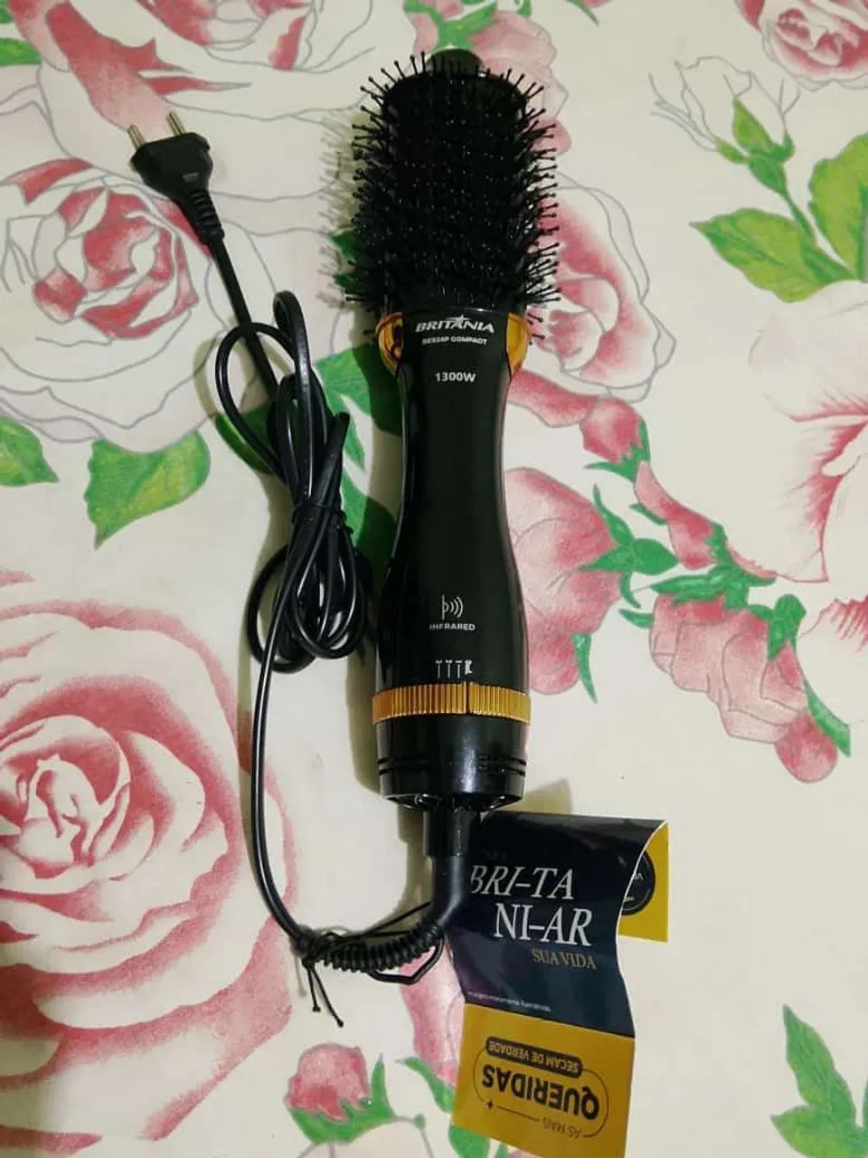Escova secadora e modeladora Britânia