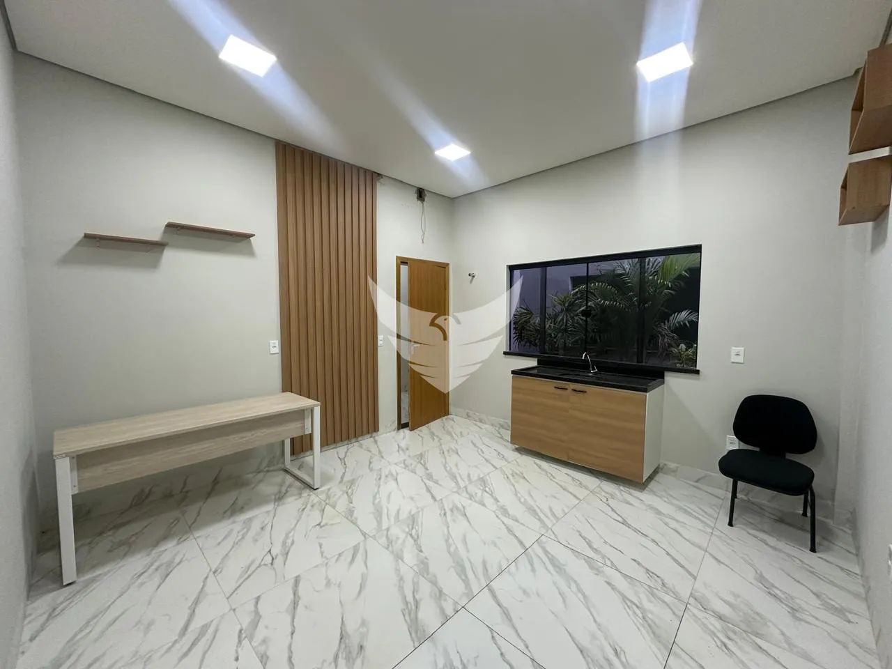 EXCELENTE SALA COMERCIAL DISPONÍVEL PARA LOCAÇÃO - Foto 2