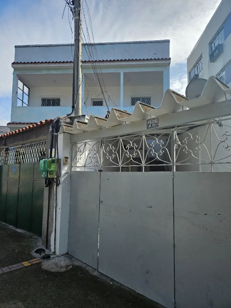 Sobrado 3 quartos - Olaria - Est. Engenho da Pedra