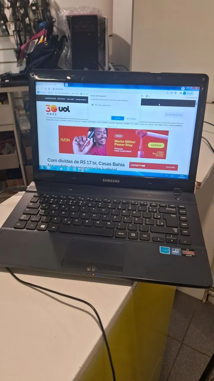 notebook  Samsung NP275E4E funcionando 