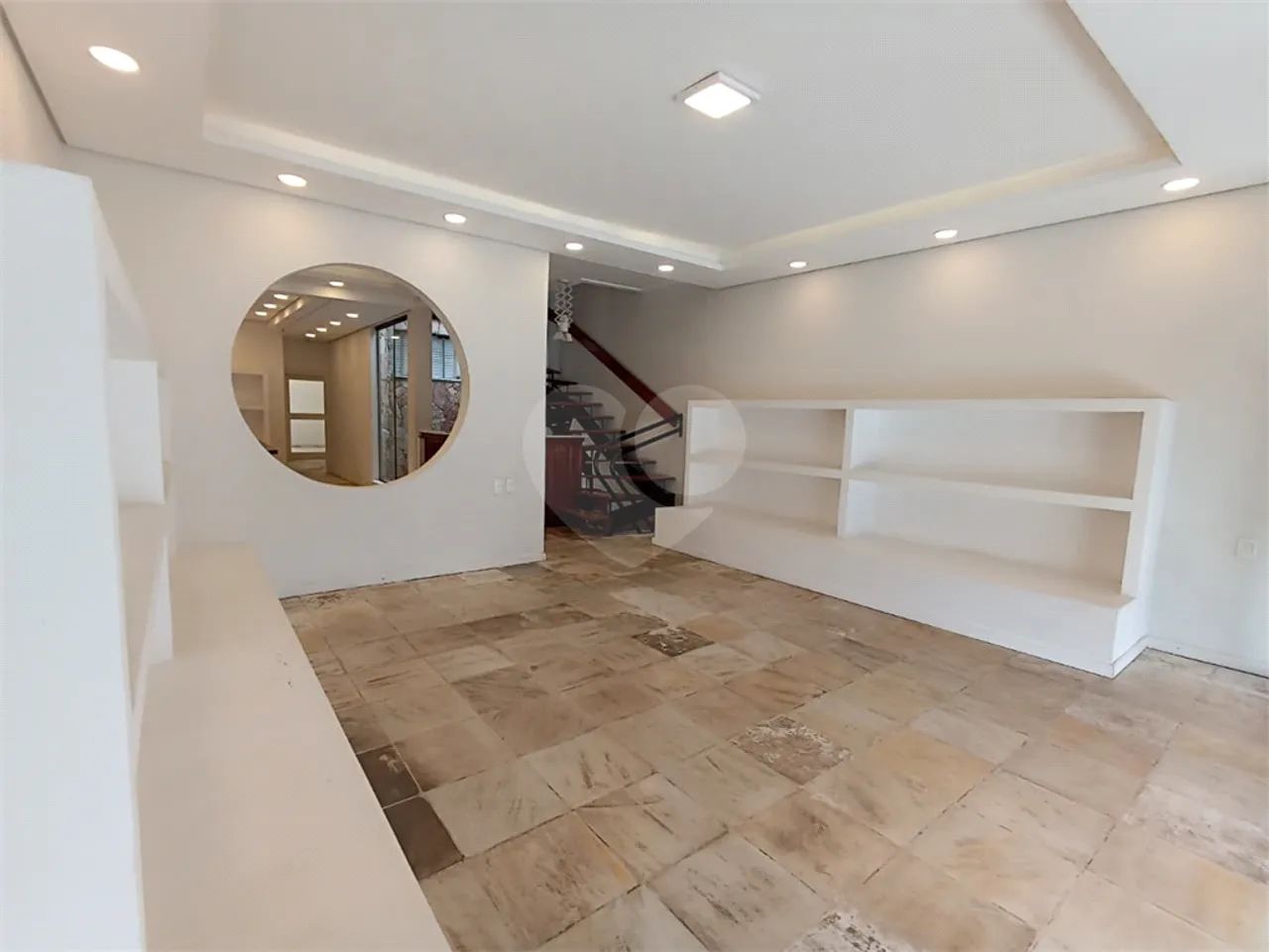 Casa com 4 quartos para locação em Centro - SP - Foto 2