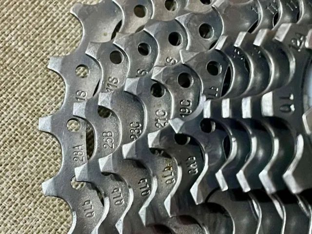 Cassete Shimano Ultegra R8000 11v 11-28 (Estado de Novo) - Foto 2