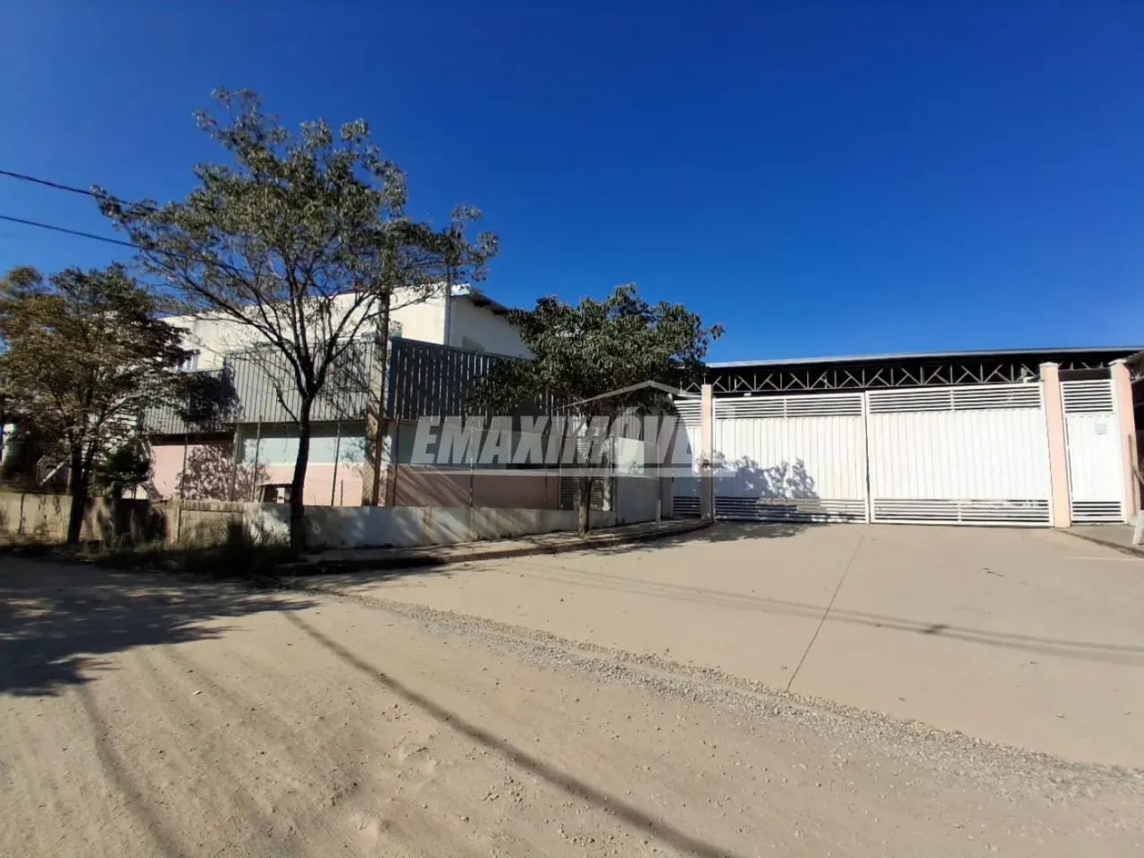 Galpão comercial de 700m² para locação - Brigadeiro Tobias