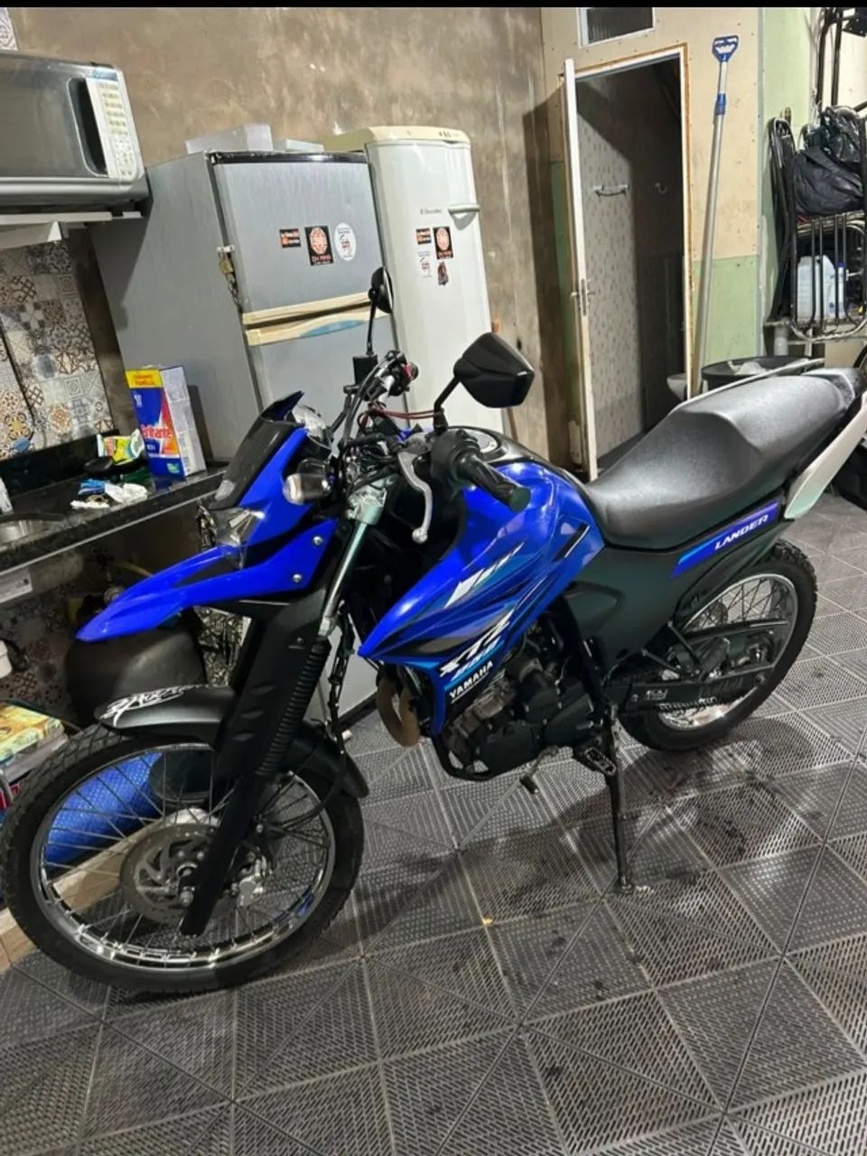 XTZ Lander 250 - Foto 3