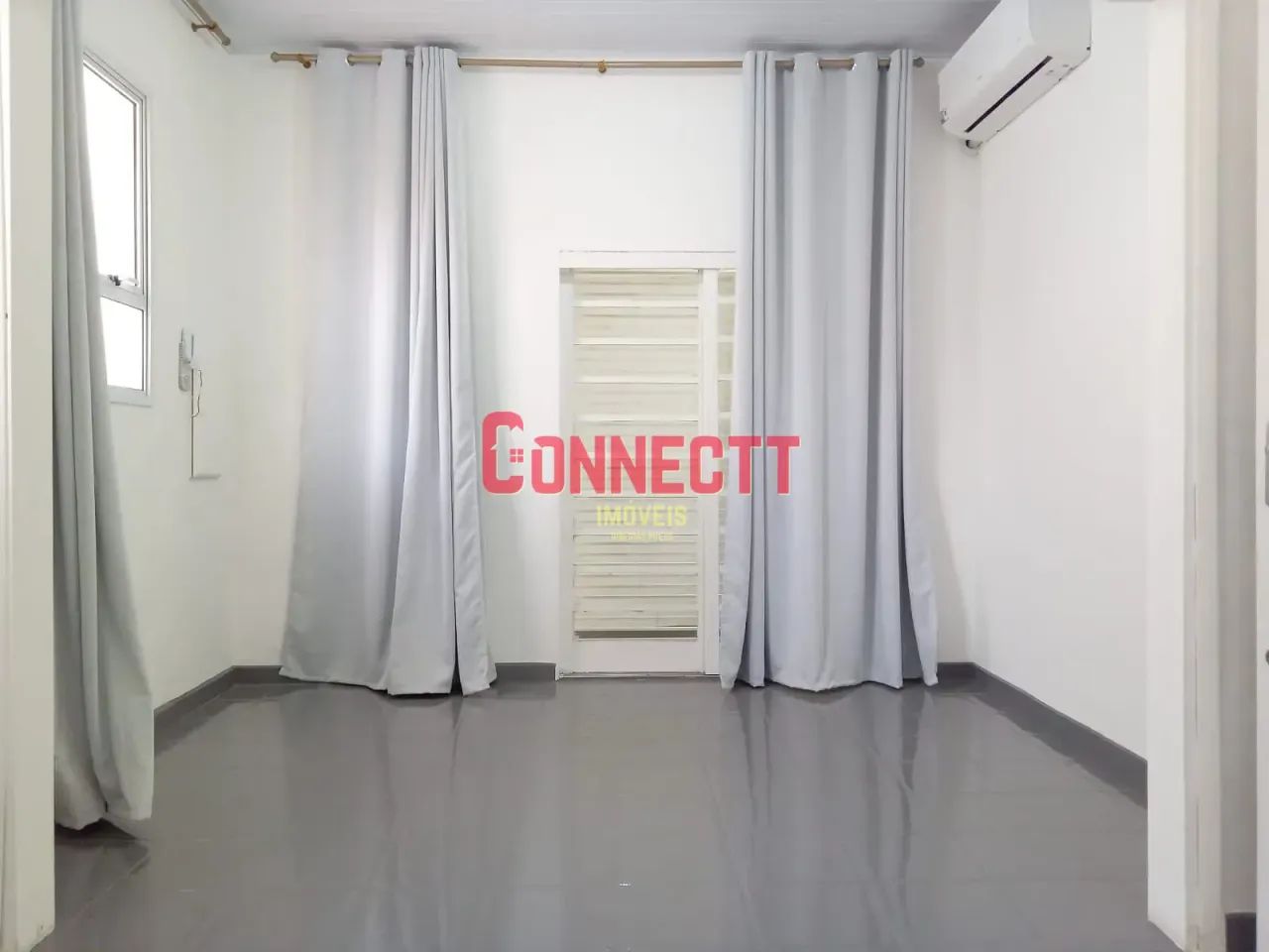 CASA COMERCIAL Á VENDA NO CENTRO DE RIBEIRÃO PRETO.