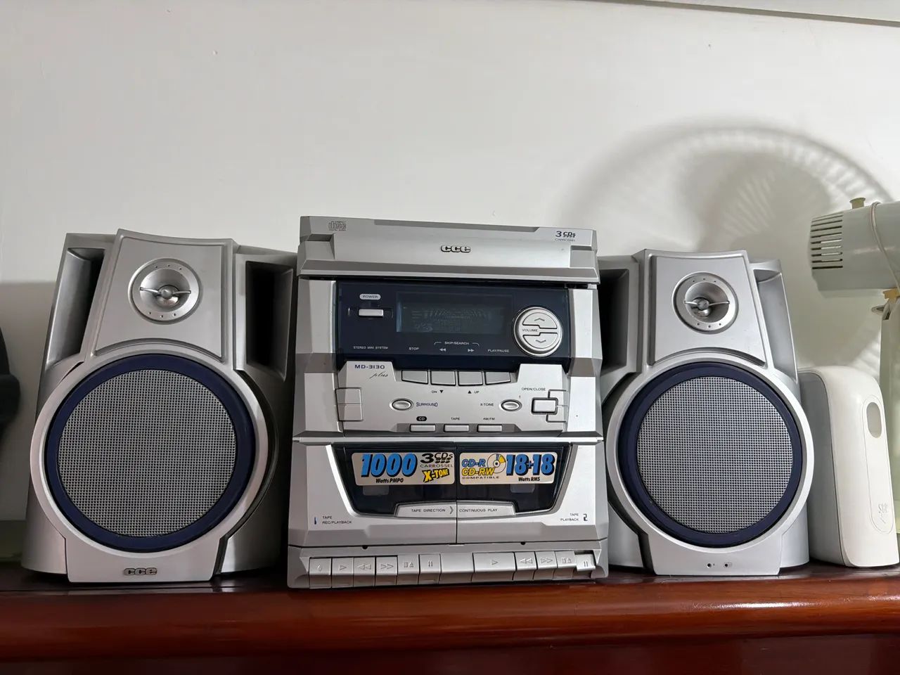 Aparelho de som CCE 3x1 (3 cd?s)