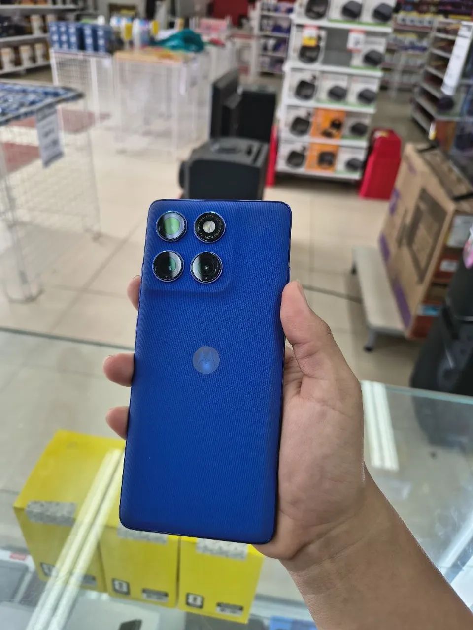 Edge 60 Pro 256gb 12g ram