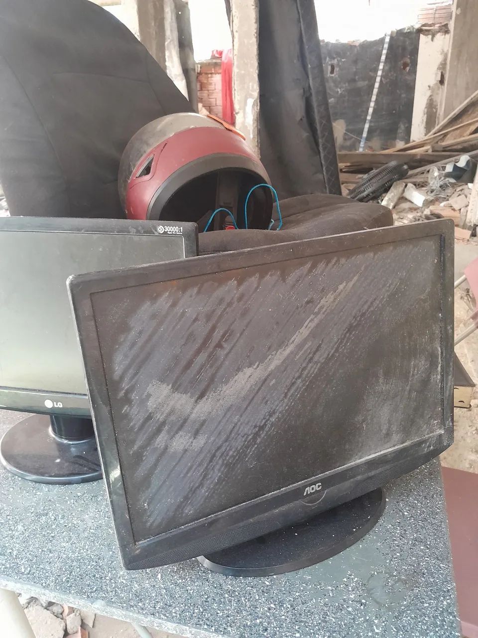 Monitores AOC E LG - Foto 4