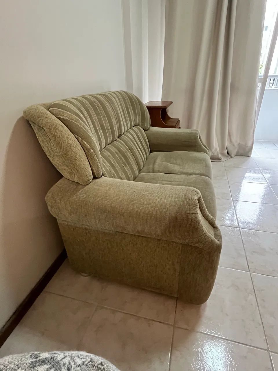 Sofá 2 lugares em excelente estado - Foto 3