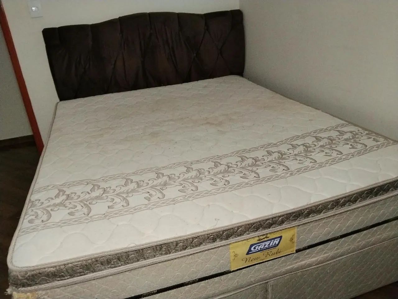 Vendo cama de casal com a cabeceira colchão Gazin - Foto 3