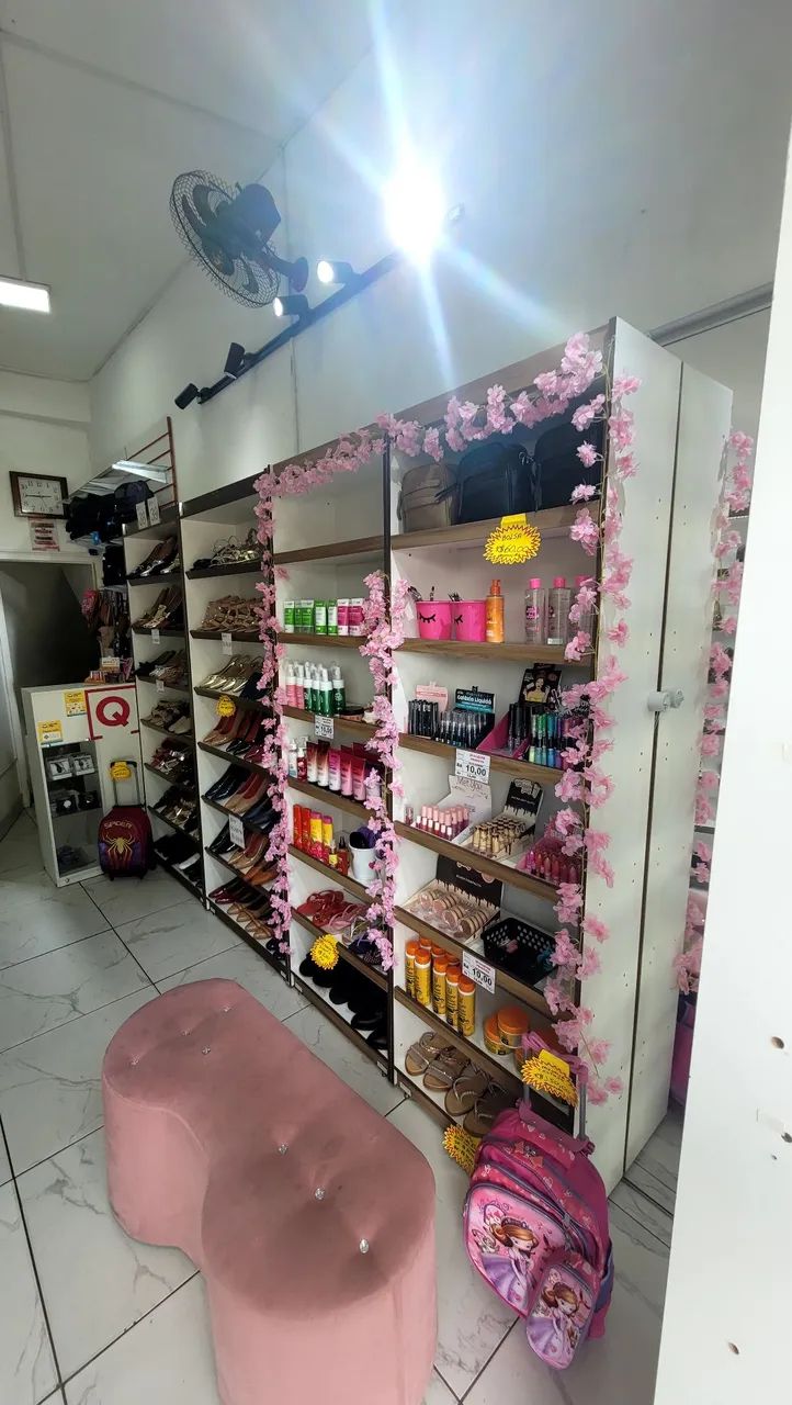 Ponto Loja de sapatilhas e artigos Femininos - Foto 4