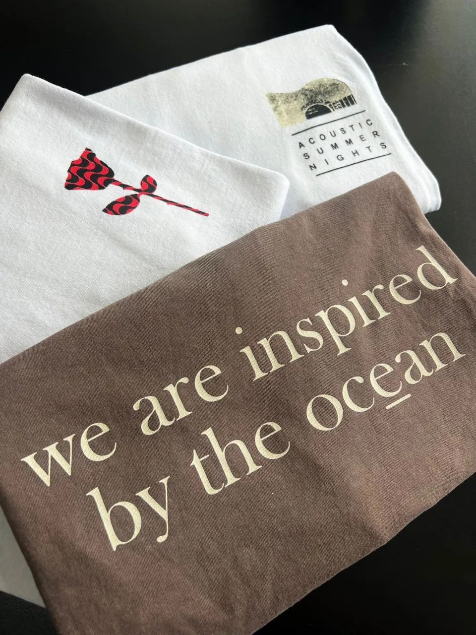 Camiseta malha estonada ?