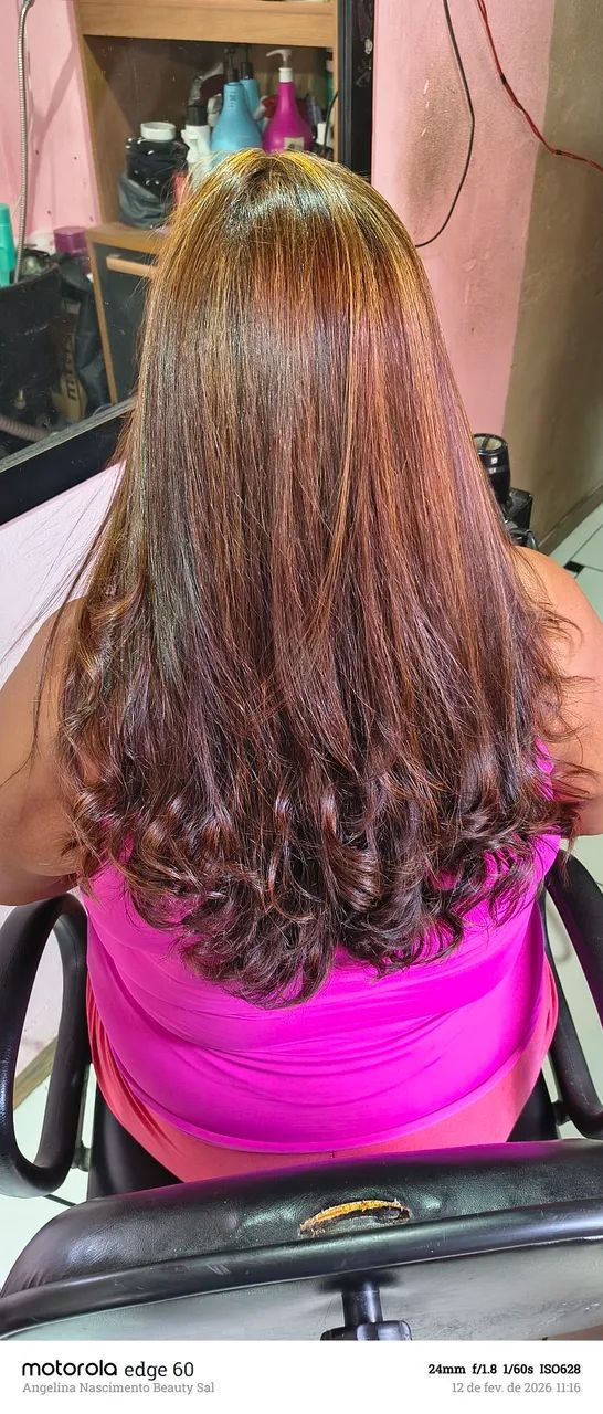 Cabelereira, manicure e pedicure  - Foto 2