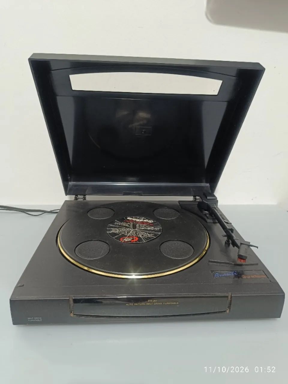 Toca discos gradiente Avanti - detalhes