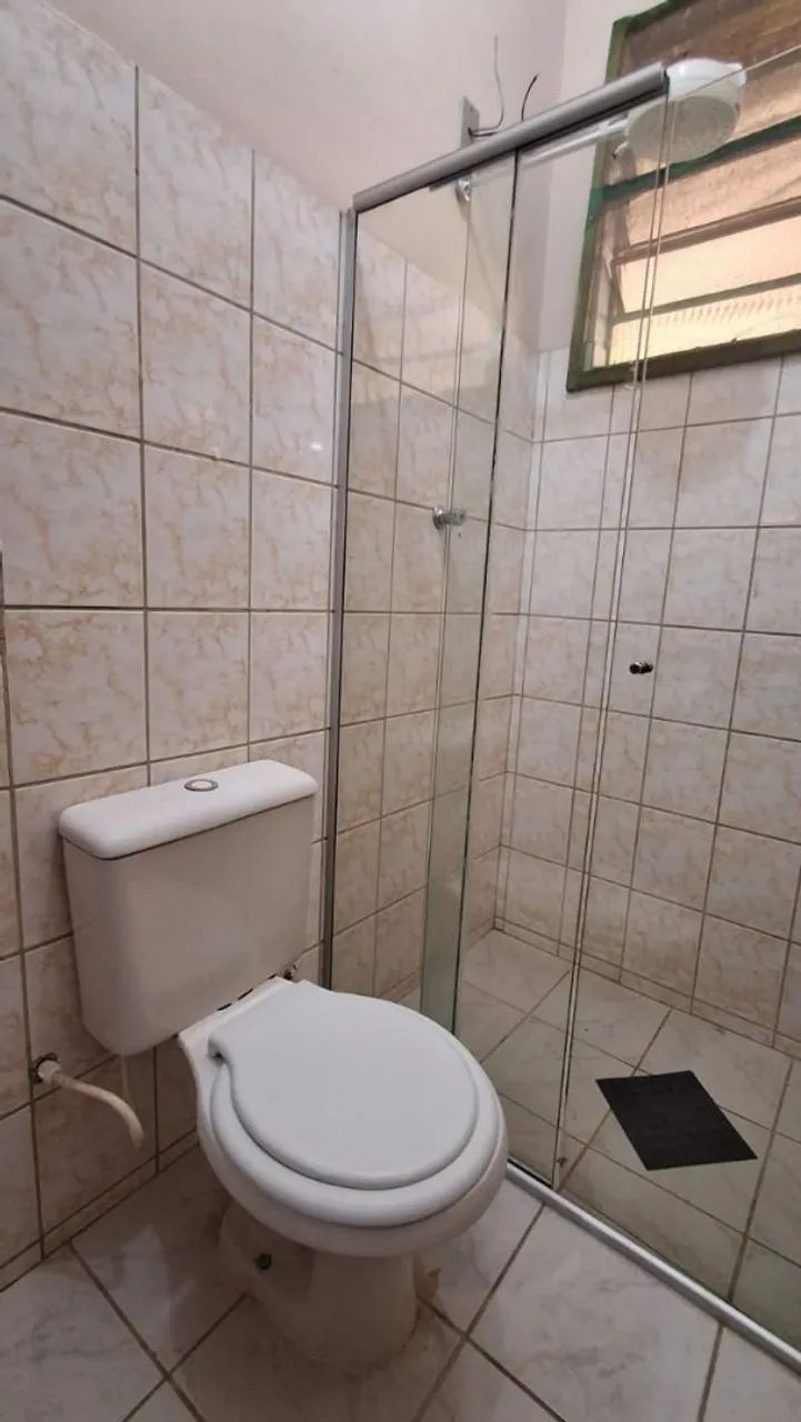 Loja 85m Bairro castelo de frente a uma praça grande e movimetada - Foto 3