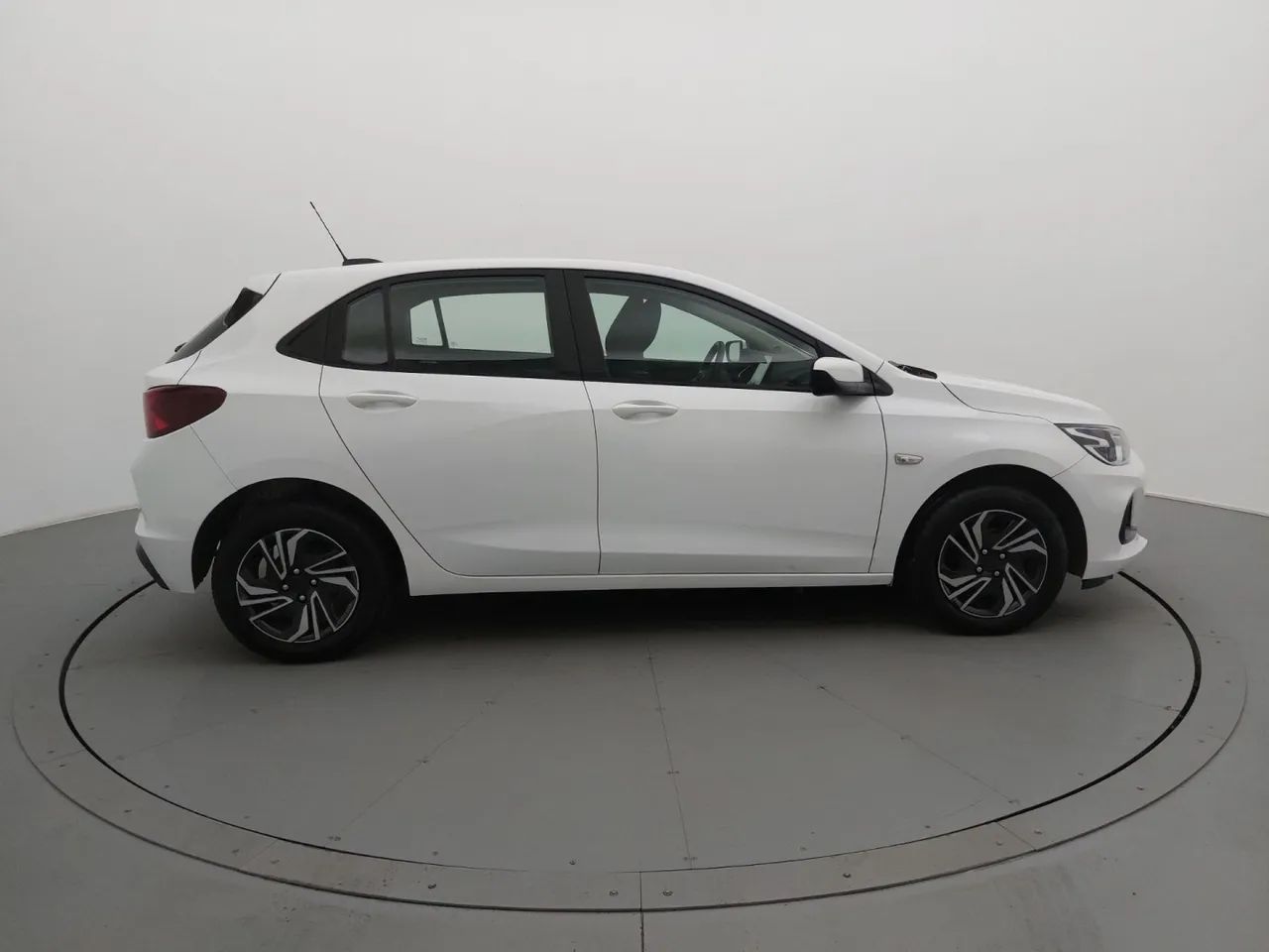 Chevrolet Onix Hatch LT 1.0 12V TB Flex Mec. 4P, foto 6 de 17