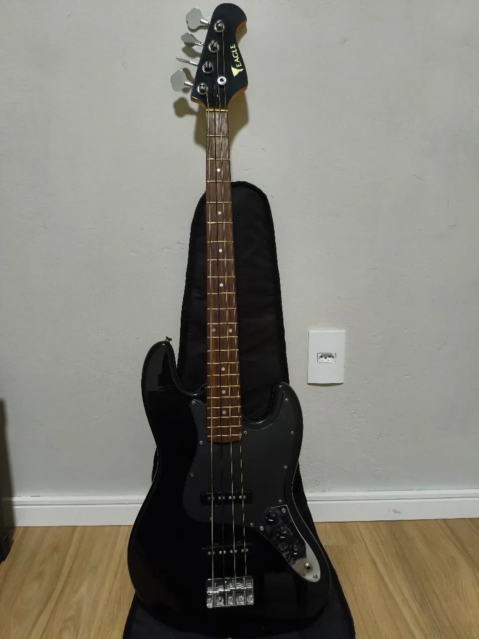 Contra Baixo Eagle + Caixa Amplificada  - Foto 3