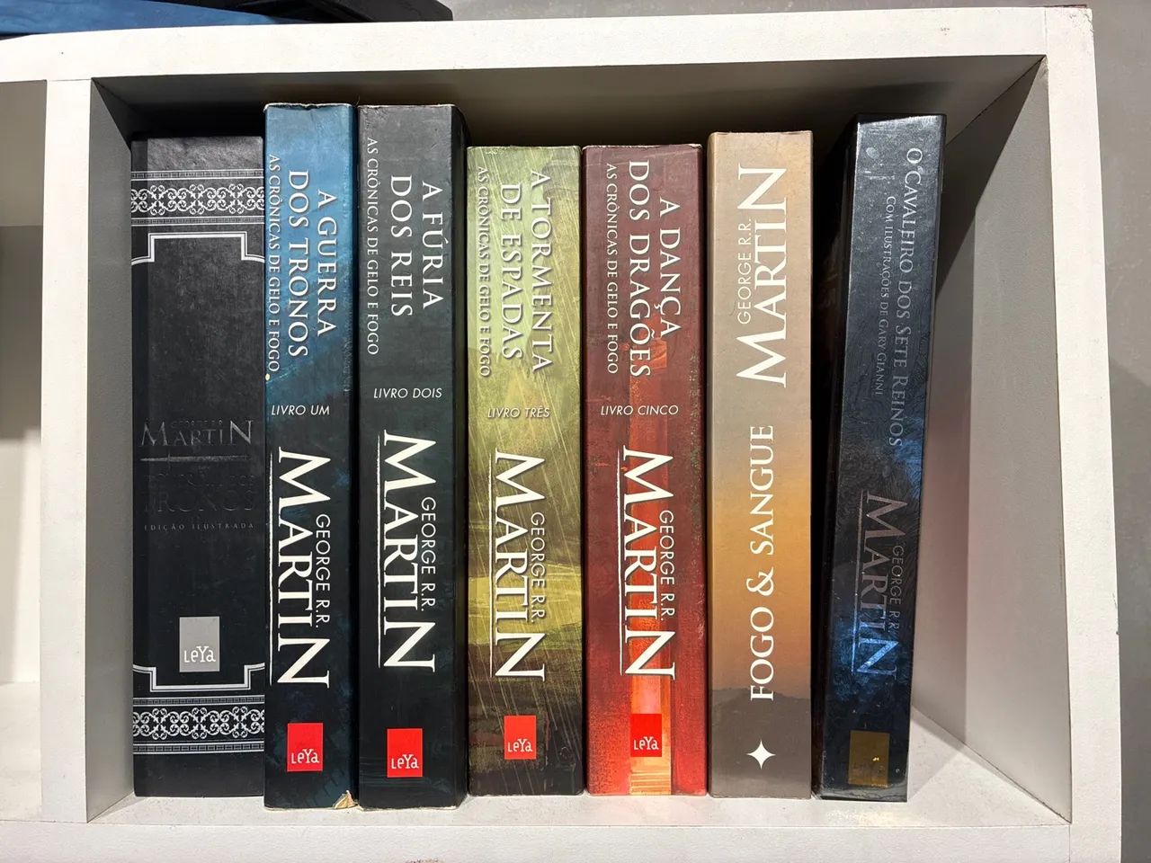 Livros e mangás