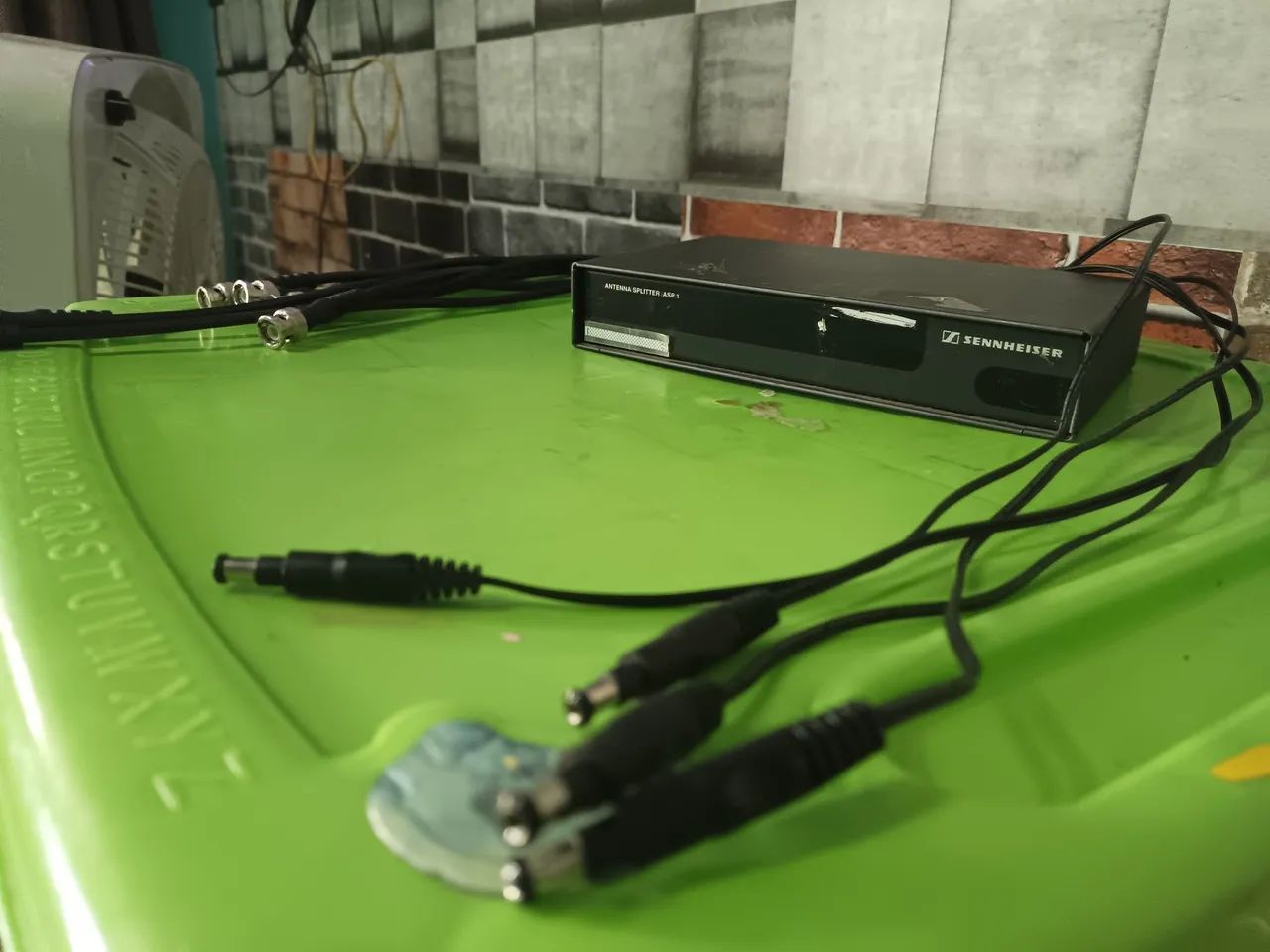 Distribuidor de Antena Sennheiser ASP 1 (Antenna Splitter) - Foto 4