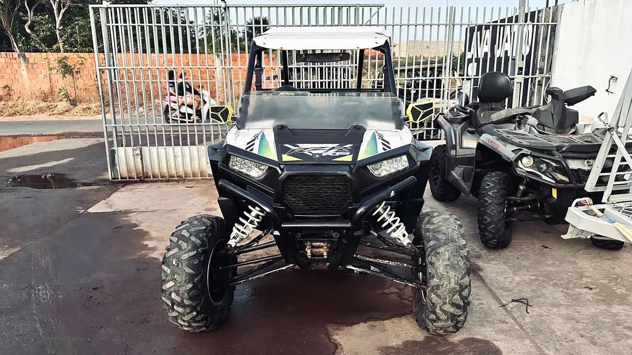 UTV Polaris RZR 1000  - Foto 3