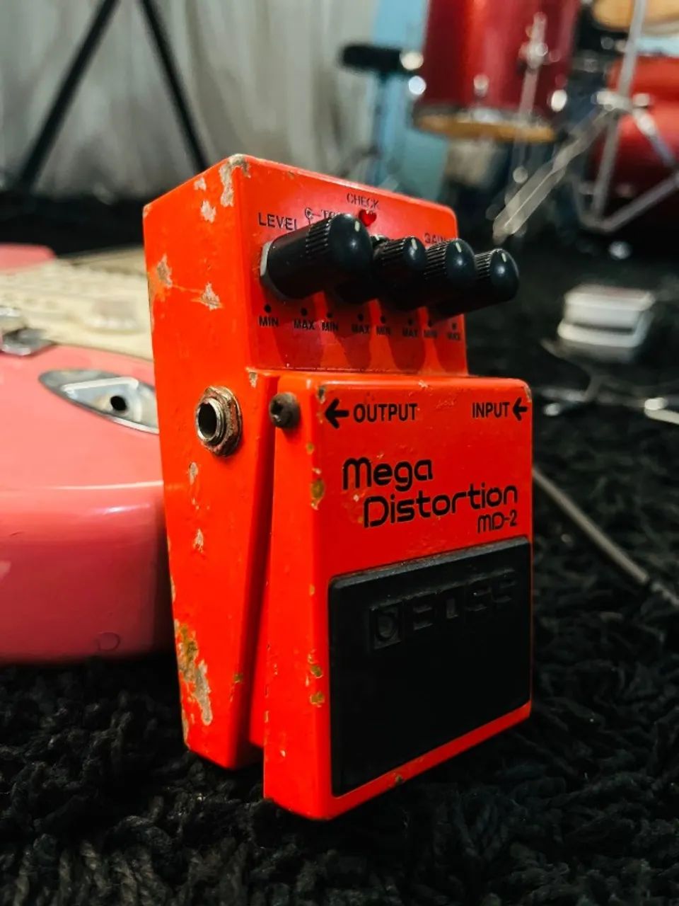 Pedal Mega Distortion MD-2 - BOSS - Foto 2