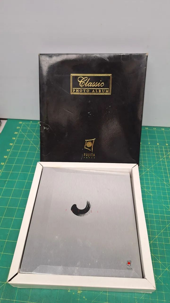 ÁLBUM DE FOTOS FUJITA - MODELO CLASSIC - NA CAIXA ORIGINAL