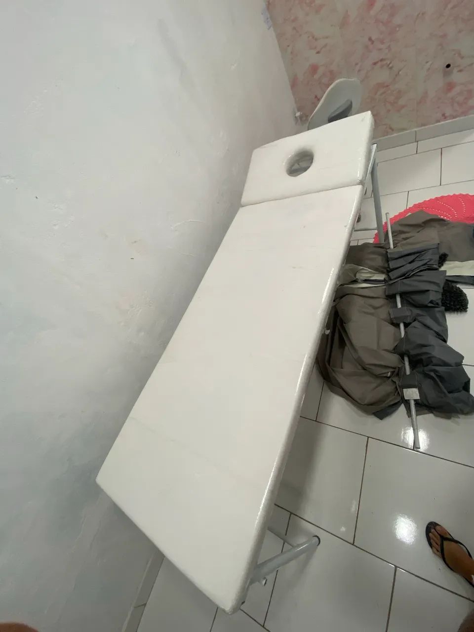 Vende - se maca pouco usado 