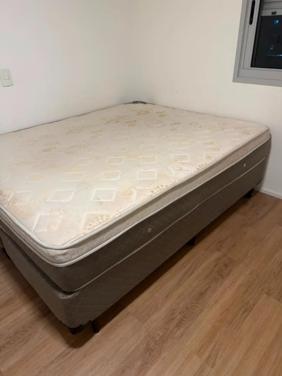 CAMA - QUEEN SIZE (1,58 x 198cm) - COLCHÃO VISCOELASTICO