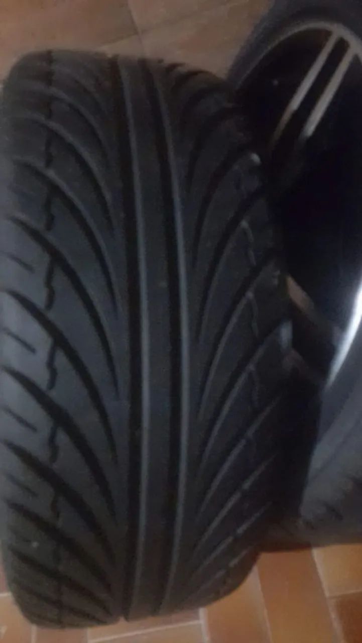 Rodas novas com pneus
