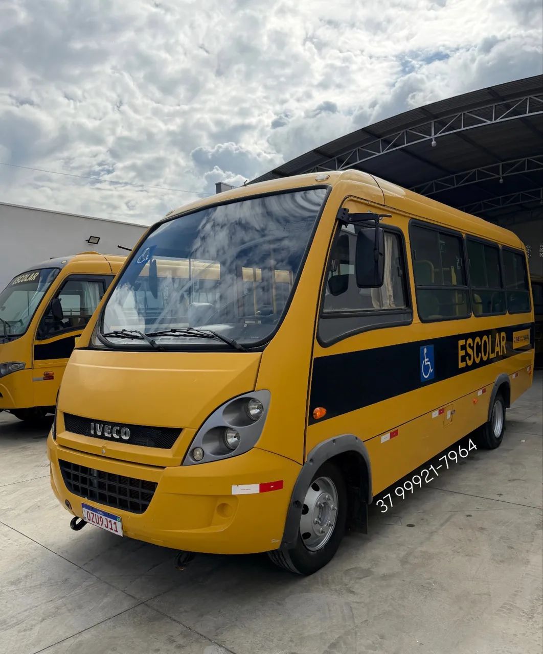 Micro Ônibus Iveco CityClass 70C17 Escolar 