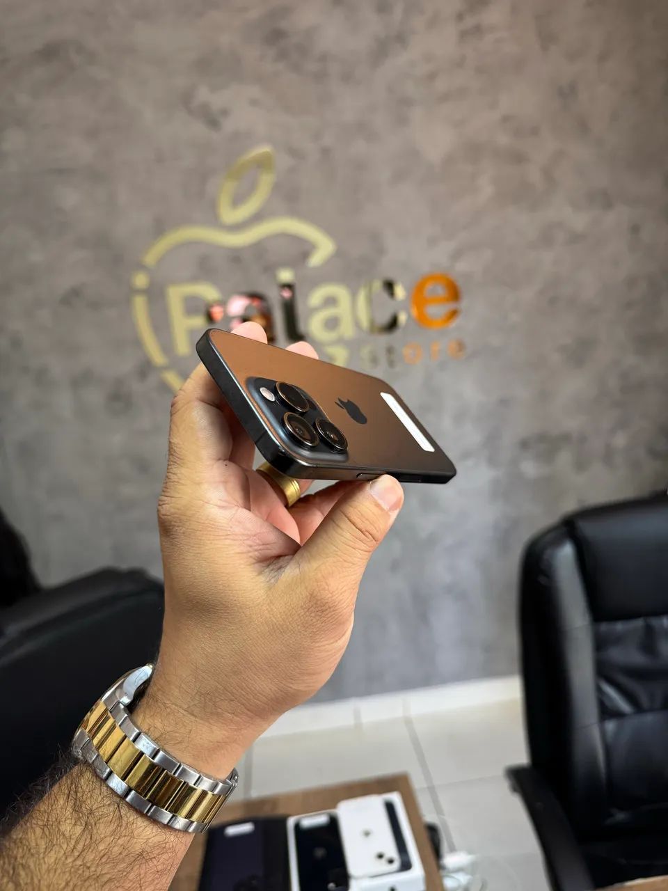 iPhone 15 Pro 128G - Foto 3