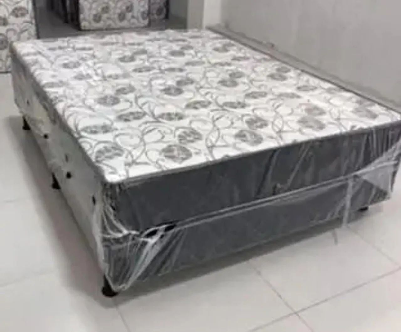 Cama box casal bem macia e confortável D33 . Entrega grátis 
