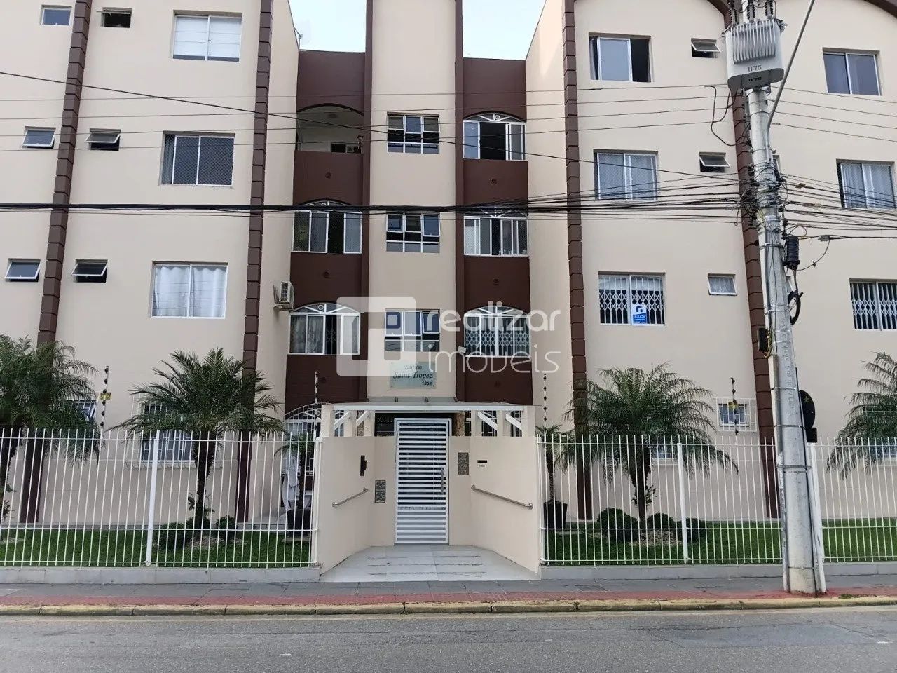 110m², 3 dormitório, 1 suíte,. garagem