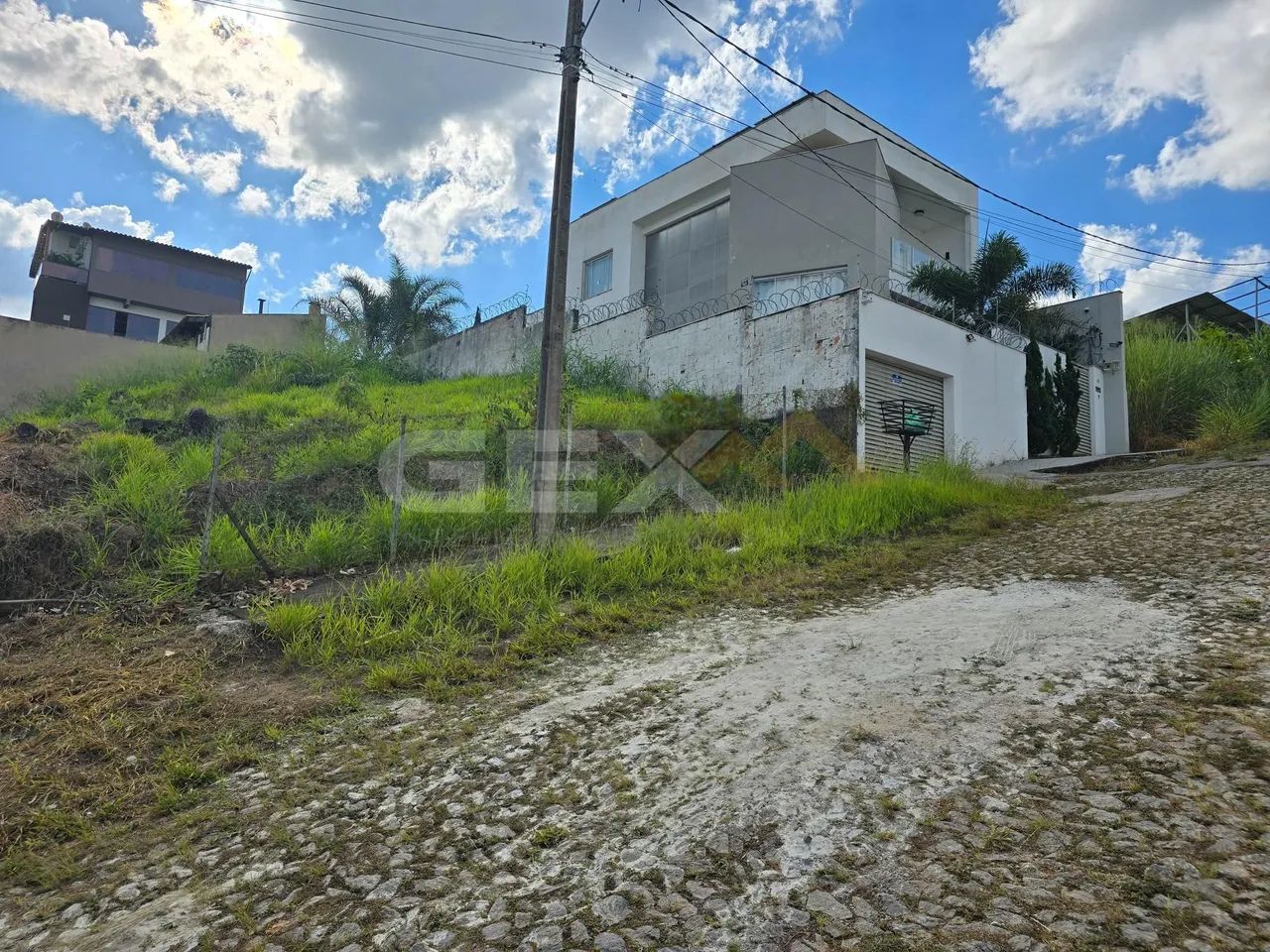 Lote com 360m², sendo 12m x 23m, Rua Edmundo G. da Fonseca, Santa Marta - Divinó