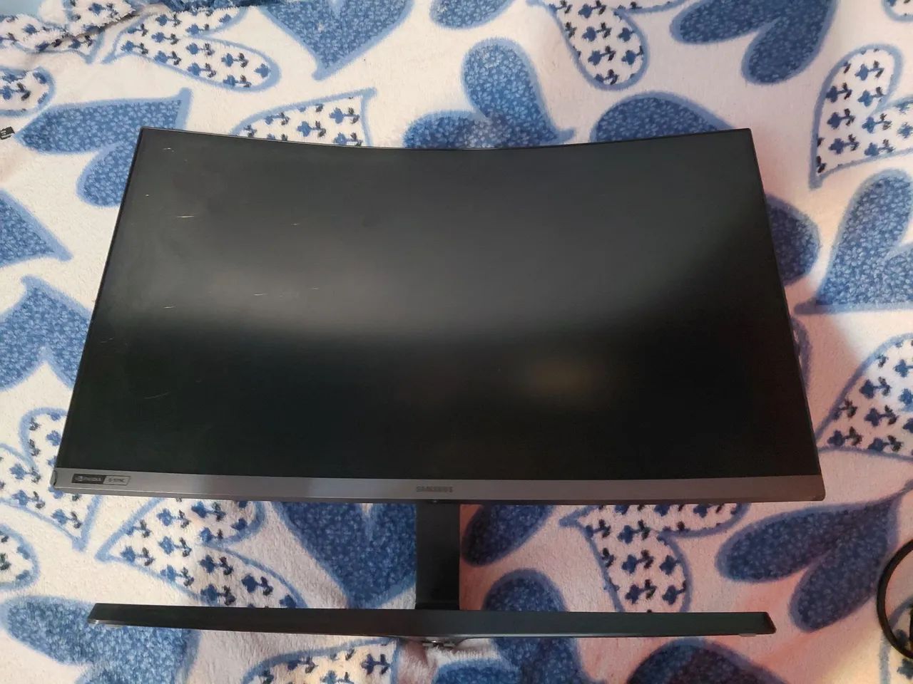 Monitor tela curva Samsung C27RG50FQL quebrada   - Foto 2