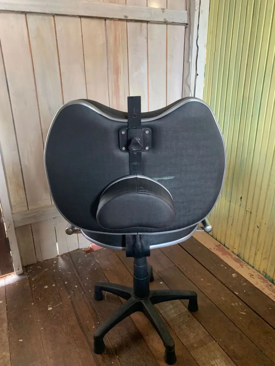 Vende-se cadeira de barbeiro - Foto 4